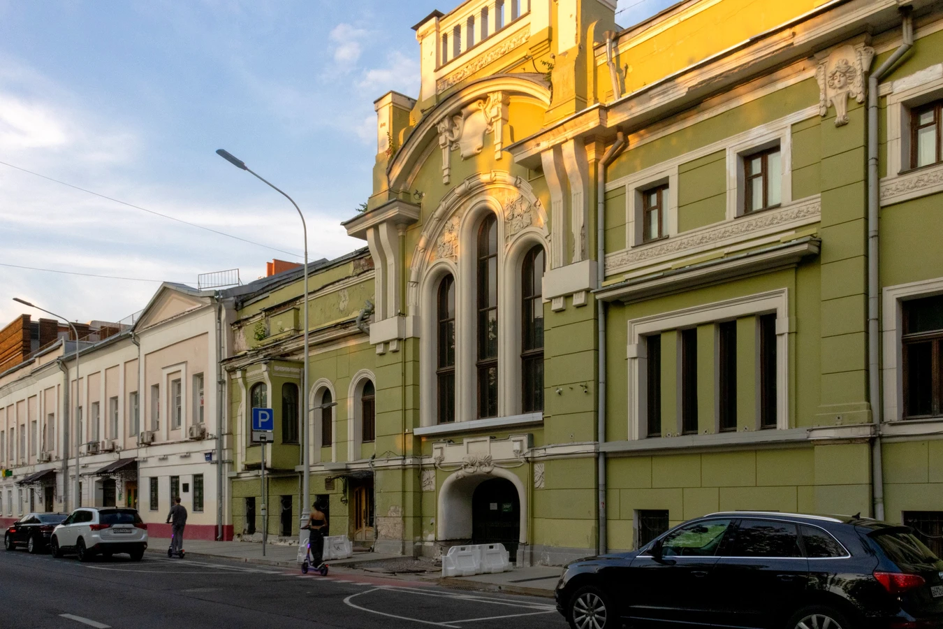 Тайная жизнь Тверского бульвара: за фасадами парадной Москвы